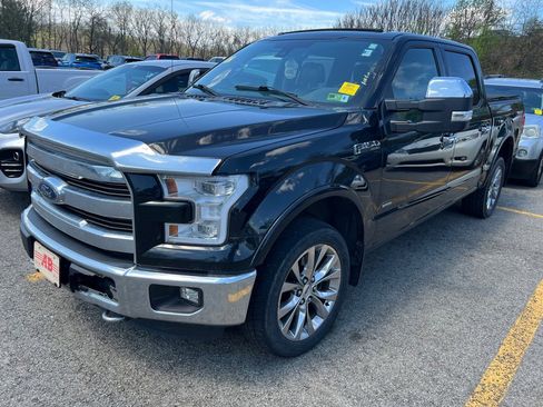 Used 2015 Ford F150 Lariat w/ Equipment Group 502A Luxury image 3