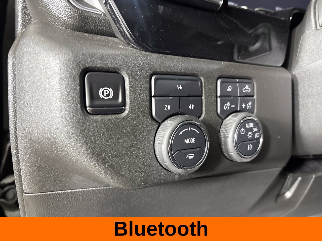 Used 2025 Chevrolet Silverado 2500 LT w/ Z71 Chrome Sport Edition AWD/4WD image 11