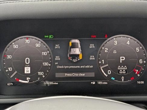 New 2025 Land Rover Defender 110 S image 15