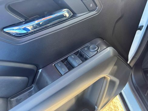 New 2026 GMC Canyon Elevation w/ Convenience Package image 11