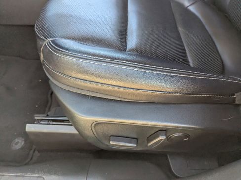 Used 2022 Ford Escape SEL image 29