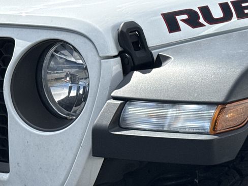 Used 2023 Jeep Gladiator Rubicon w/ Trailer Tow Package image 5