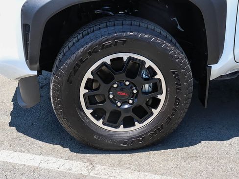 Used 2024 Toyota Tacoma TRD Off-Road w/ TRD Off Road Upgrade Package AWD/4WD image 14