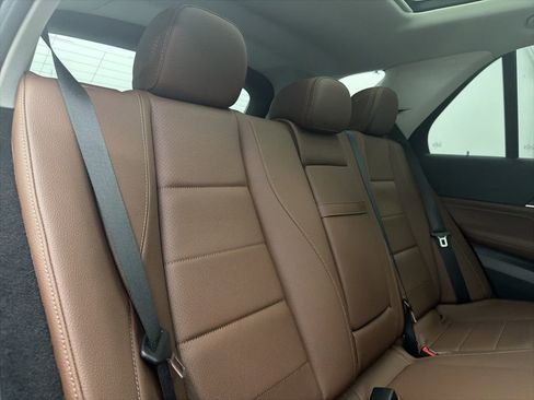 New 2026 Mercedes-Benz GLE 450e 4MATIC image 26