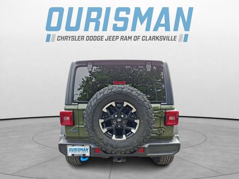Used 2024 Jeep Wrangler Unlimited Rubicon 4xe AWD/4WD image 5