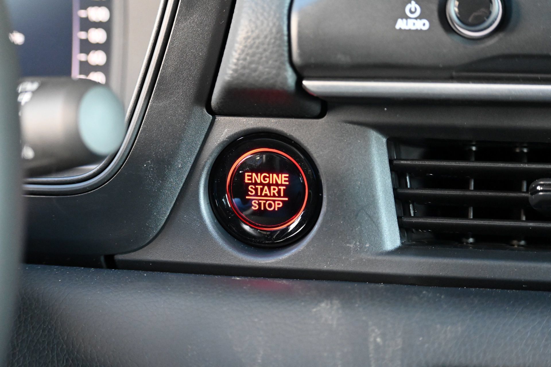 New 2026 Honda Pilot Sport image 36