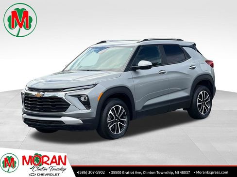 Used 2025 Chevrolet TrailBlazer LT AWD/4WD image 1