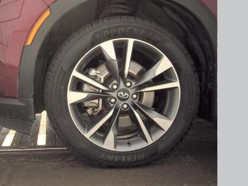 Used 2023 INFINITI QX60 Luxe w/ Vision Package image 9