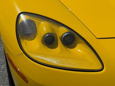 Used 2007 Chevrolet Corvette Coupe w/ Preferred Equipment Group RWD image 15