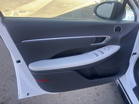 Used 2021 Hyundai Sonata SEL image 6