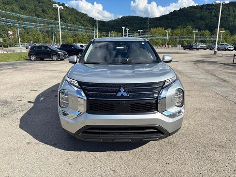 Used 2024 Mitsubishi Outlander SE AWD/4WD image 8