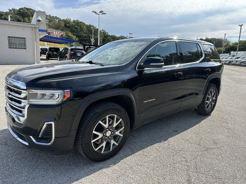 Used 2022 GMC Acadia SLE image 3