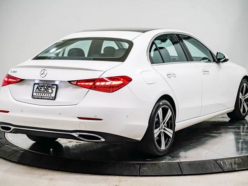 Used 2025 Mercedes-Benz C 300 Sedan image 4