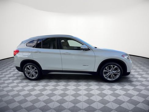 Used 2017 BMW X1 sDrive28i FWD image 8