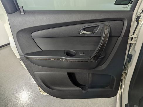 Used 2012 GMC Acadia Denali image 14