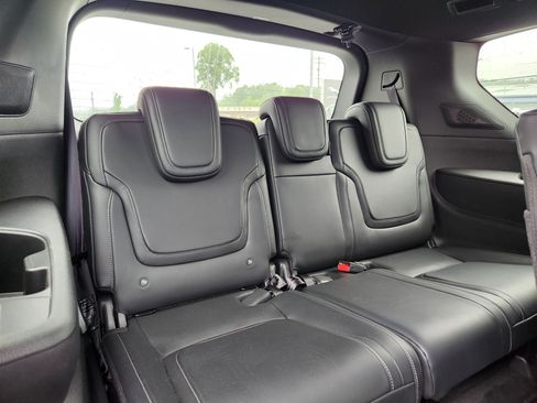 Used 2025 Nissan Armada PRO-4X w/ Pro-4X Premium Package AWD/4WD image 15