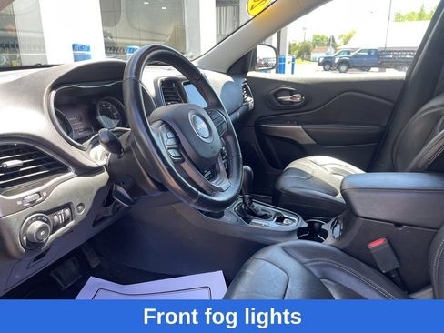 Used 2019 Jeep Cherokee Limited AWD/4WD image 13