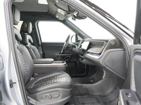 Used 2024 Rivian R1S Adventure AWD/4WD image 10