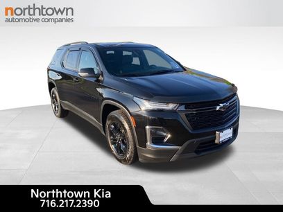 Used 2022 Chevrolet Traverse LT w/ Midnight/Sport Edition