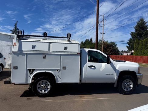 Used 2013 Chevrolet Silverado 3500 W/T RWD image 6