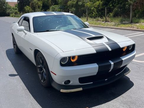 Used 2022 Dodge Challenger R/T w/ Blacktop Package RWD image 7