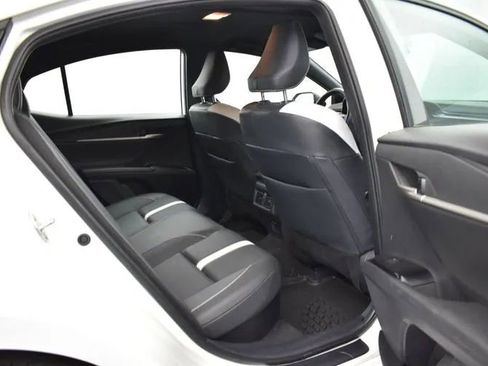 Used 2025 Toyota Camry SE FWD image 17