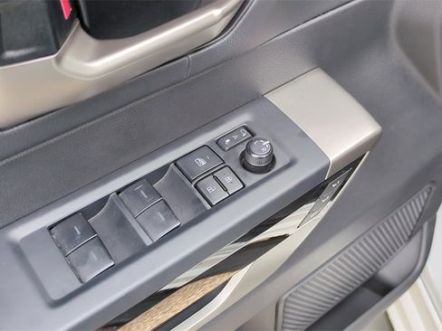 Used 2025 Toyota Tundra Platinum image 12