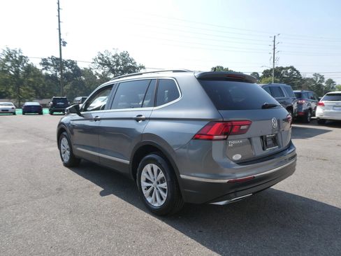 Used 2018 Volkswagen Tiguan SE AWD/4WD image 8
