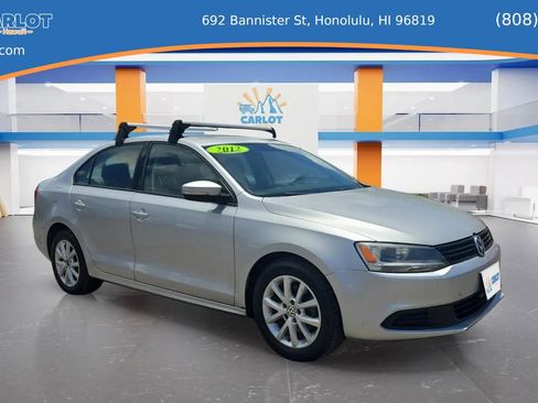 Used 2012 Volkswagen Jetta SE FWD image 2