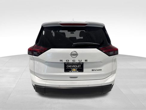 Used 2024 Nissan Rogue SV AWD/4WD image 45