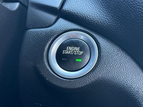 Used 2018 Chevrolet Equinox LT w/ Sun & Infotainment Package image 29