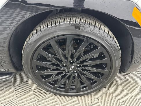 Used 2025 Hyundai Santa Fe Calligraphy image 14