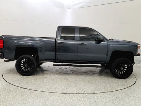 Used 2019 Chevrolet Silverado 1500 LT w/ All Star Edition image 8