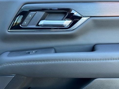 New 2026 GMC Yukon XL Denali w/ Sun & Power Step Package AWD/4WD image 21