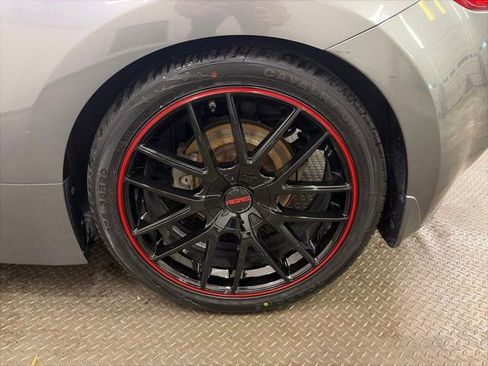 Used 2014 Nissan 370Z Touring image 26