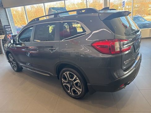 New 2025 Subaru Ascent Limited image 4
