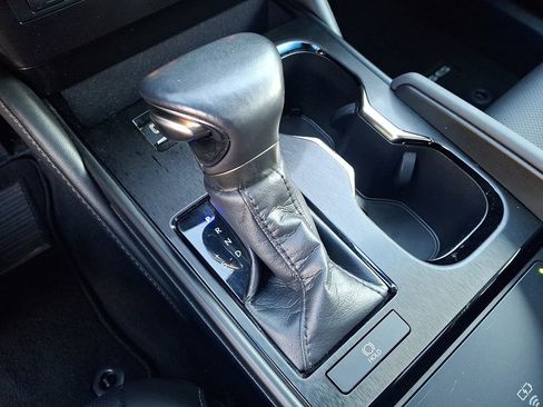 Used 2023 Lexus ES 350 w/ Premium Package image 16