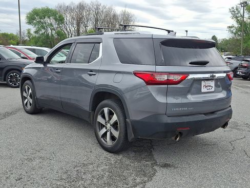 Used 2018 Chevrolet Traverse LT w/ LPO, Cargo Package AWD/4WD image 4