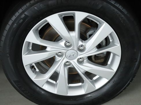 Used 2020 Hyundai Tucson SE image 10