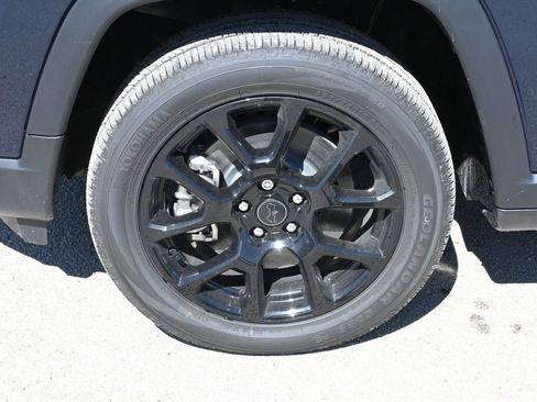 New 2026 Jeep Compass Latitude AWD/4WD image 6