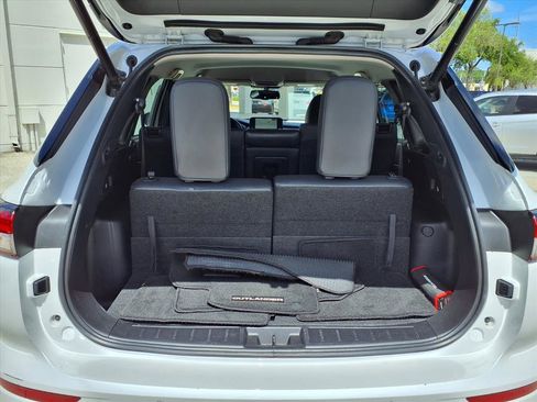 Used 2022 Mitsubishi Outlander SEL FWD image 15