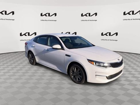Used 2018 Kia Optima LX image 2