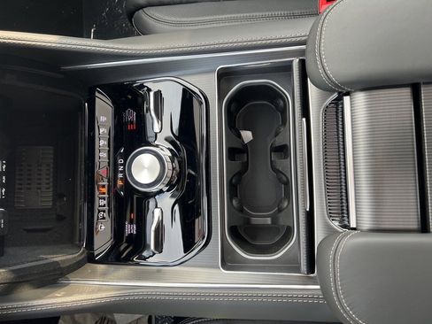 New 2026 Jeep Grand Wagoneer Summit image 35