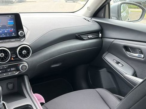 Certified 2023 Nissan Sentra SV FWD image 22