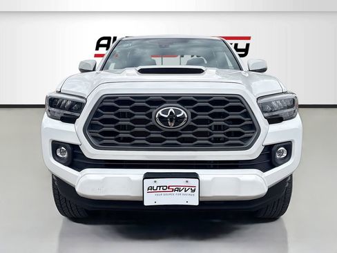 Used 2023 Toyota Tacoma TRD Sport AWD/4WD image 2