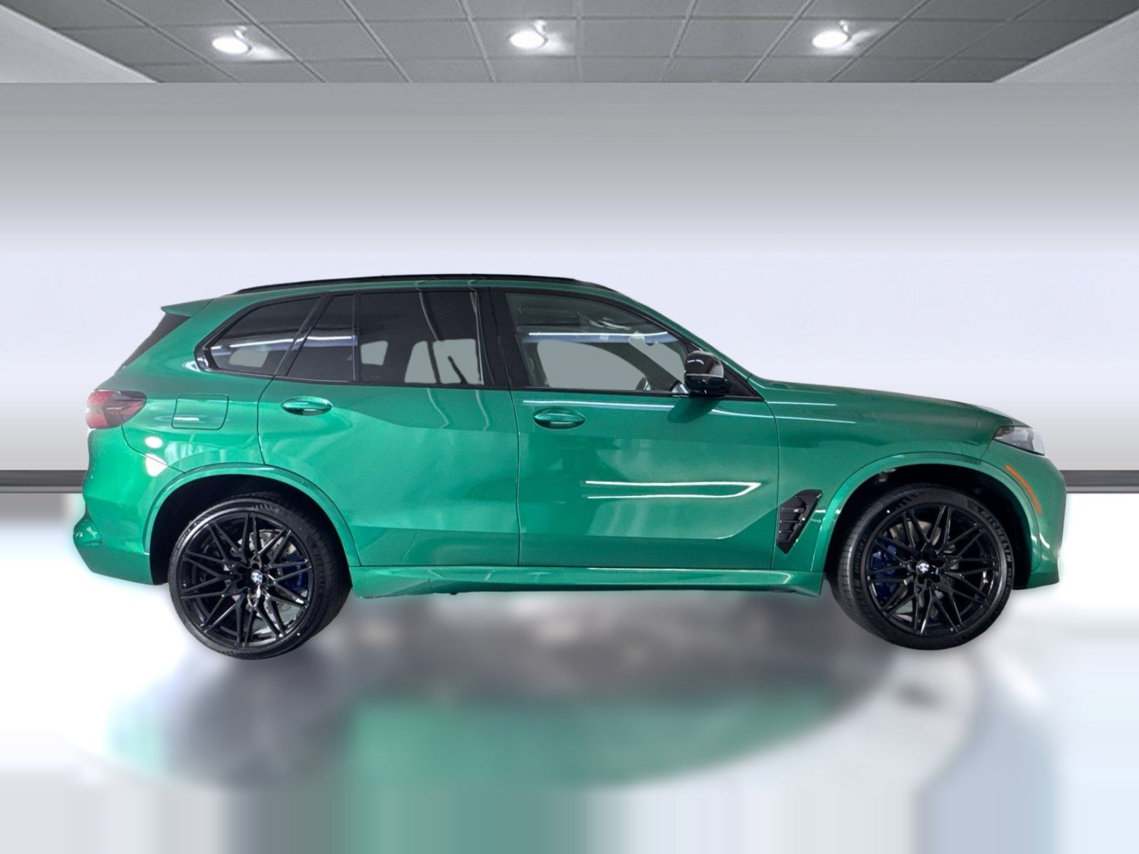 New 2026 BMW X5 M Competition w/ Executive Package AWD/4WD image 8