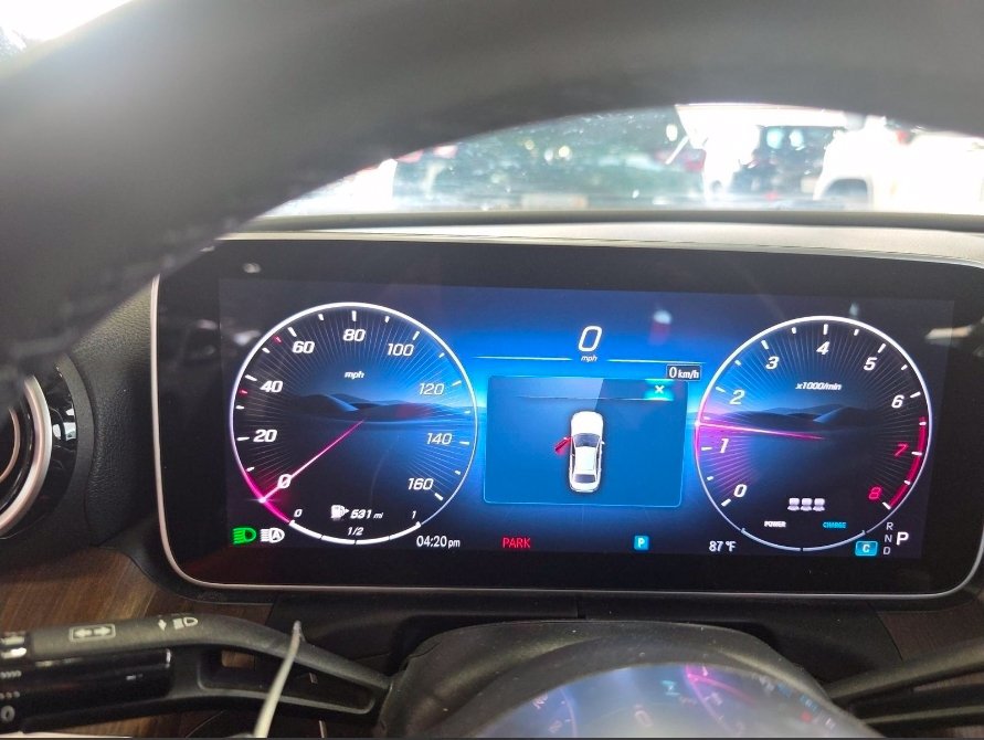 Used 2025 Mercedes-Benz C 300 4MATIC Sedan image 12