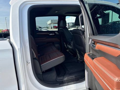 Used 2025 GMC Sierra 1500 Denali Ultimate AWD/4WD image 18