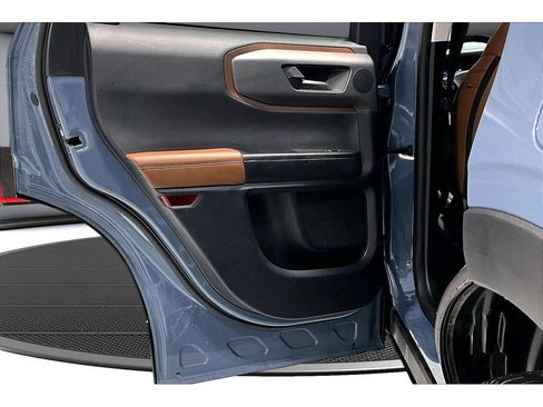 Used 2025 Ford Bronco Sport Outer Banks w/ Outer Banks Tech Package+ AWD/4WD image 34