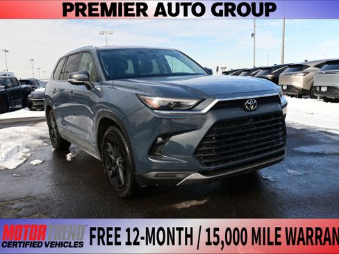 Used 2025 Toyota Grand Highlander AWD image 1